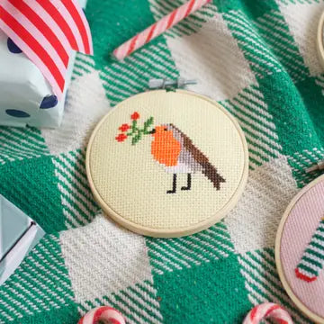 Robin & Berry Beginner Cross Stitch Kit